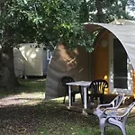 مكان تخييم Mobil-home Avec Terrasse - 4 Personnes, 2 - Api-1-52-302