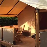 مكان تخييم Mobil-home Avec Terrasse - 4 Personnes, 2 - Api-1-52-302