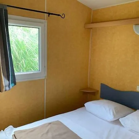 Campingplads Mobil-home Avec Terrasse - 4 Personnes, 2 - Api-1-52-302 *
