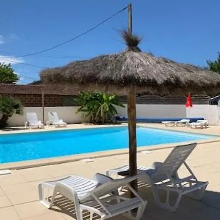 Mobil-home Avec Terrasse - 4 Personnes, 2 - Api-1-52-302 فيندايز - مونتاليفت