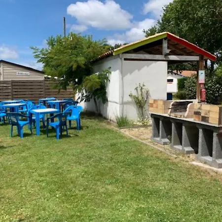 Mobil-home Avec Terrasse - 4 Personnes, 2 - Api-1-52-302
